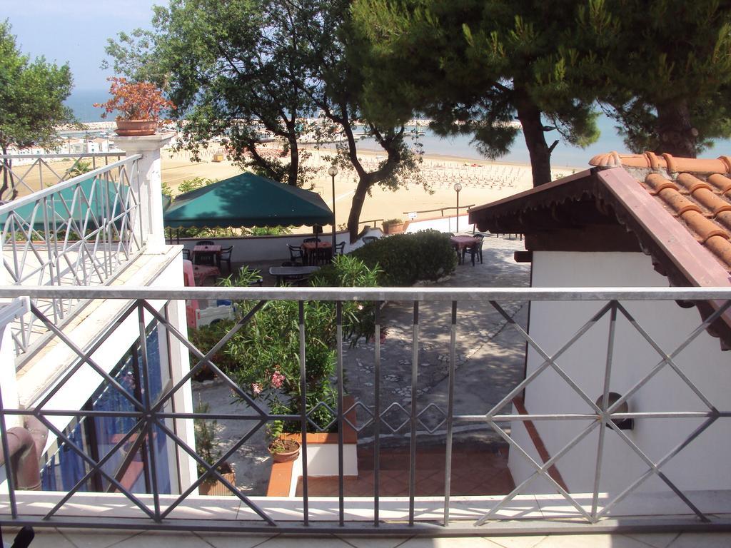 Hotel Piccolo Paradiso Di Rodi Garganico Exterior photo