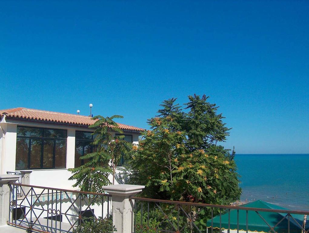 Hotel Piccolo Paradiso Di Rodi Garganico Exterior photo